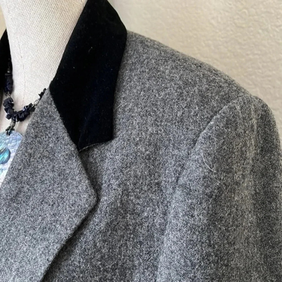 Gray/Black Wool‎ Blend Blazer - Picture 3 of 8